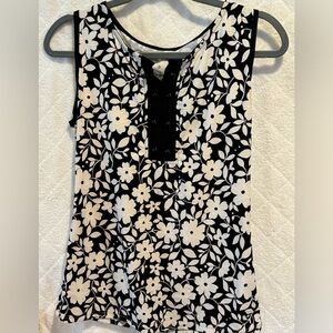 Beautiful flower pattern blouse for sale